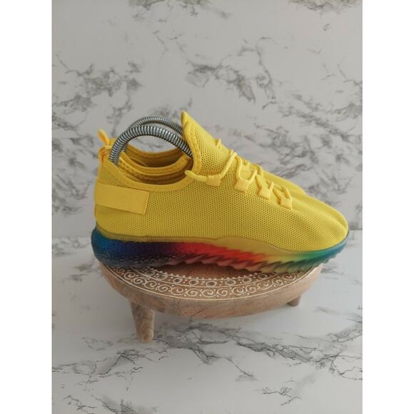 Wanted Womens Affinity Low Top Lace Up Comfort Yellow Sneaker Shoes Size US 6 - Picture 2 of 10